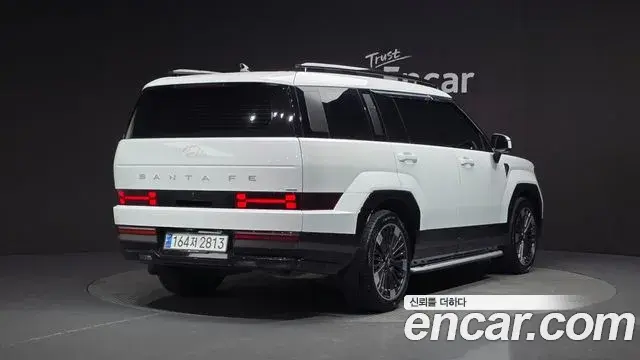 Hyundai Santa Fe 2023 — Photo 7/20