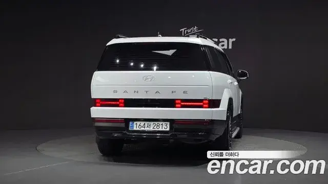 Hyundai Santa Fe 2023 — Photo 13/20