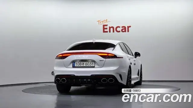 Kia Stinger 2021 — Фото 4/20