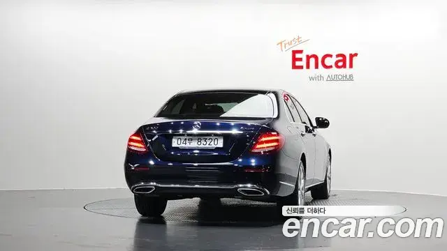 Mercedes-Benz E-Class 2019 — Фото 4/20