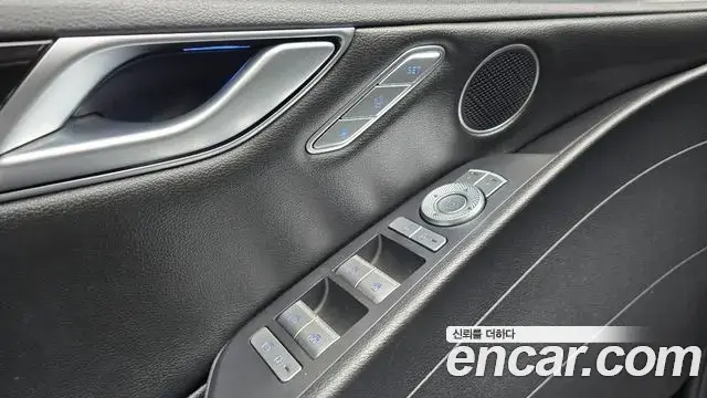 Genesis G80 2021 — Photo 18/32