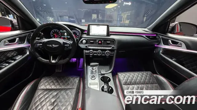 Genesis G70 2018 — ფოტო 15/20