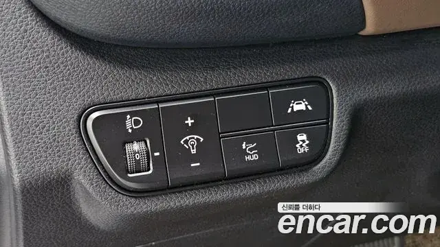Kia Seltos 2021 — Фото 16/20
