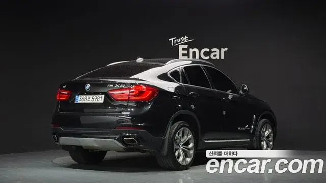 BMW X6 2018 — Photo 2/20