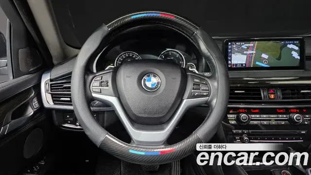 BMW X6 2018 — Photo 14/20