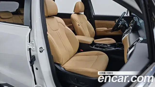 Kia Sorento 2022 — ფოტო 22/31