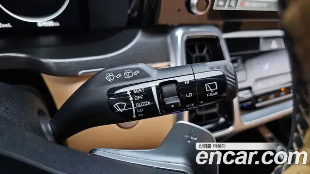 Kia Sorento 2022 — ფოტო 6/31