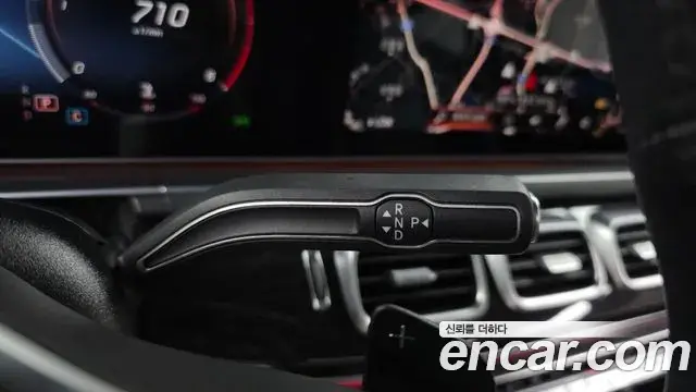 Mercedes-Benz GLE-Class 2021 — Photo 24/34