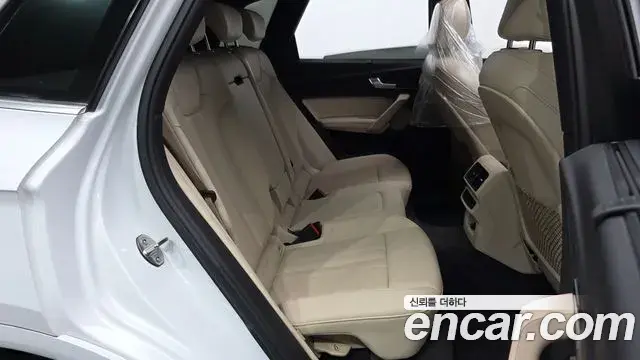 Audi Q5 2023 — Photo 12/20
