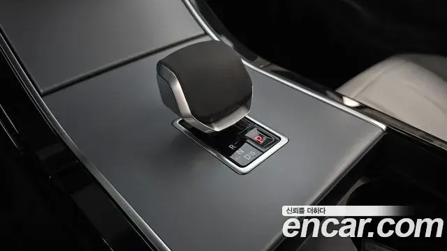 Land Rover Range Rover Evoque 2025 — Фото 9/20