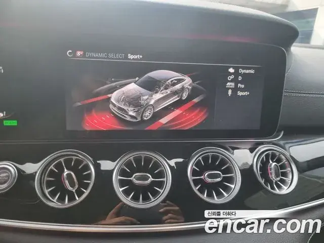 Mercedes-Benz AMG GT 2020 — ფოტო 2/20