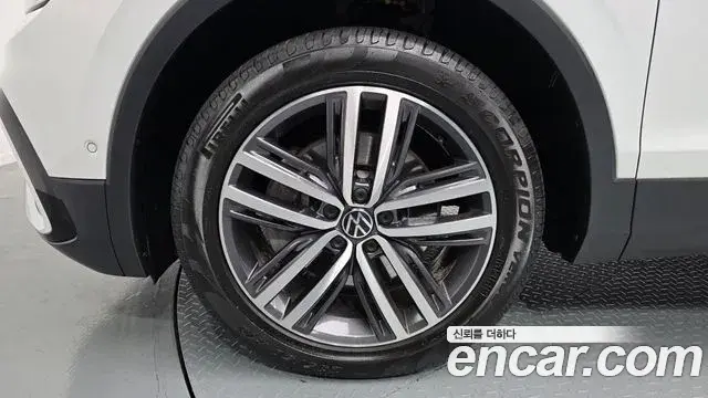 Volkswagen Tiguan Allspace 2023 — ფოტო 6/33