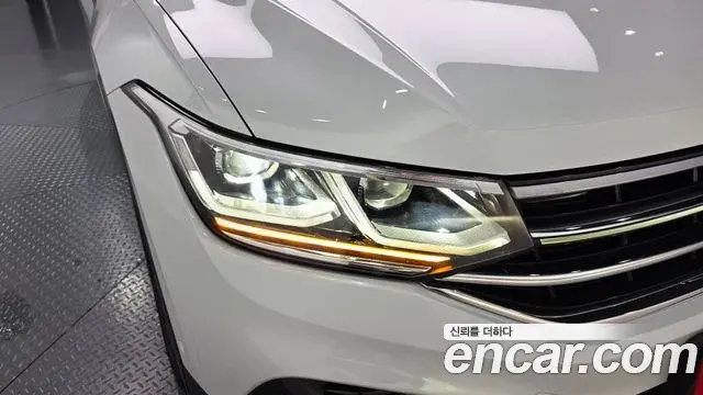 Volkswagen Tiguan Allspace 2023 — ფოტო 30/33