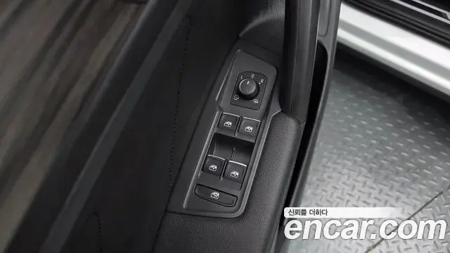 Volkswagen Tiguan Allspace 2023 — ფოტო 28/33