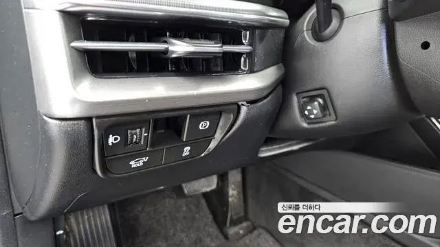 Hyundai Grandeur Hybrid 2023 — ფოტო 27/35