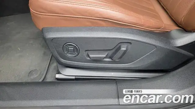 Audi A6 2021 — Şəkil 33/35