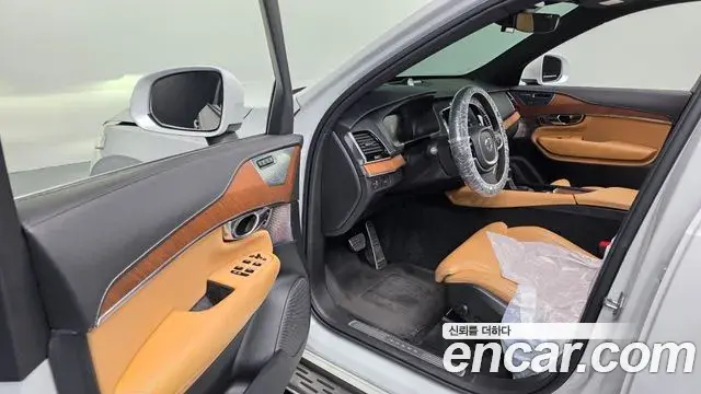 Volvo XC90 2020 — ფოტო 10/20