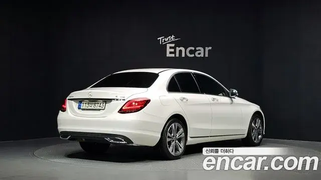 Mercedes-Benz C-Class 2021 — Фото 2/20