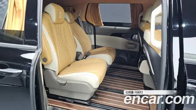 Kia Carnival 2024 — Şəkil 12/20
