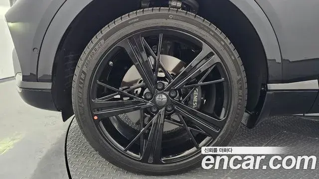 Genesis GV80 Coupe 2025 — Фото 4/20