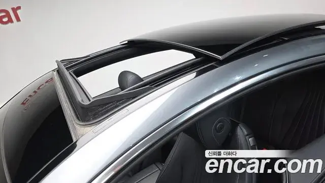 Mercedes-Benz E-Class 2021 — Фото 15/20