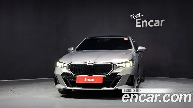 BMW 5 Series 2025 — Photo 3/20
