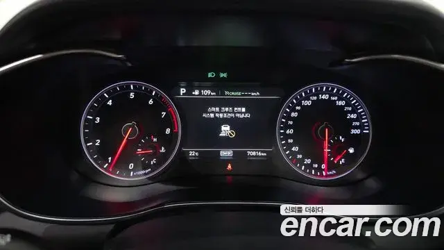 Genesis G70 2019 — ფოტო 28/37