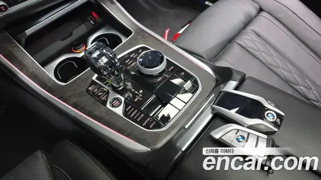 BMW X5 2023 — Photo 27/33
