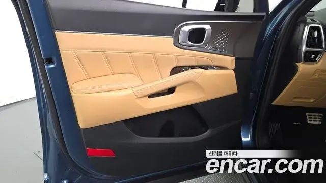 Kia Sorento 2021 — Şəkil 21/32