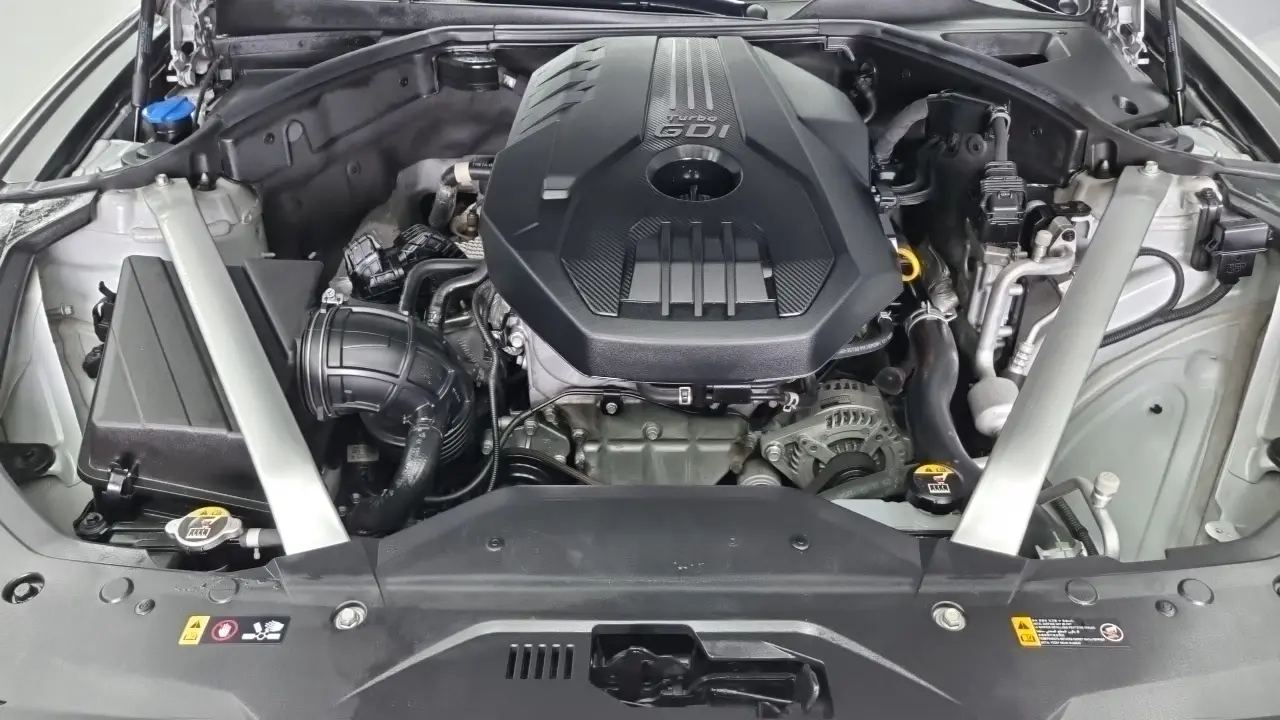 Genesis G70 2018 — Şəkil 13/18