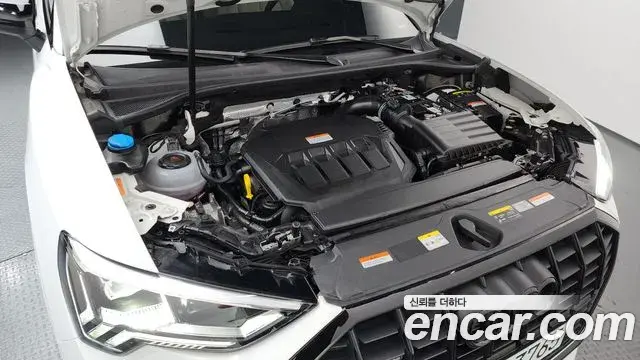 Audi Q3 2025 — Photo 10/33