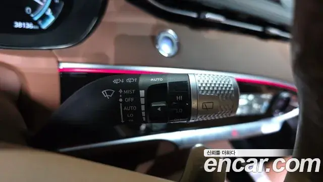 Genesis GV70 2022 — ფოტო 22/34