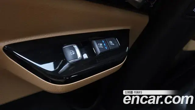 Kia Carnival 2023 — Фото 19/20
