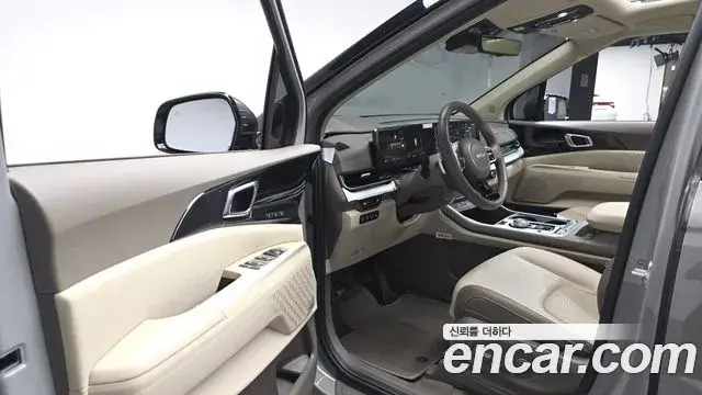 Kia Carnival 2024 — Фото 10/20