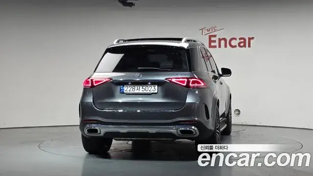 Mercedes-Benz GLE-Class 2023 — Фото 4/20