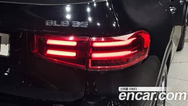 Mercedes-Benz GLB-Class 2025 — ფოტო 15/30