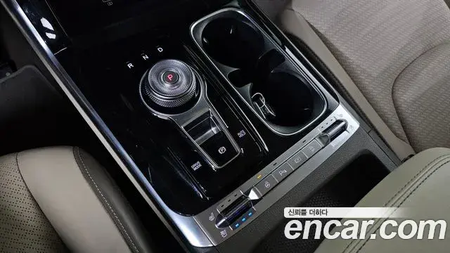 Kia Carnival 2022 — Фото 9/20