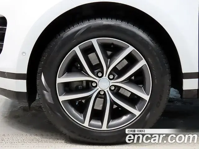 Land Rover Range Rover Evoque 2024 — ფოტო 10/20