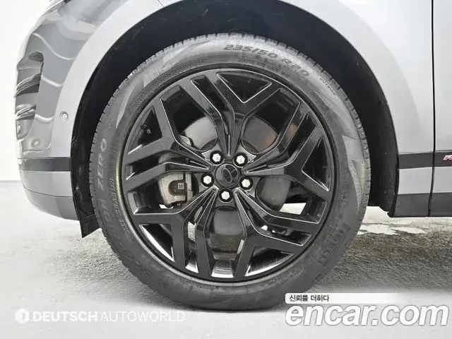 Land Rover Range Rover Evoque 2021 — Photo 1/20
