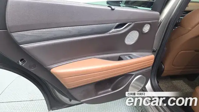 Genesis G80 2020 — Şəkil 22/35
