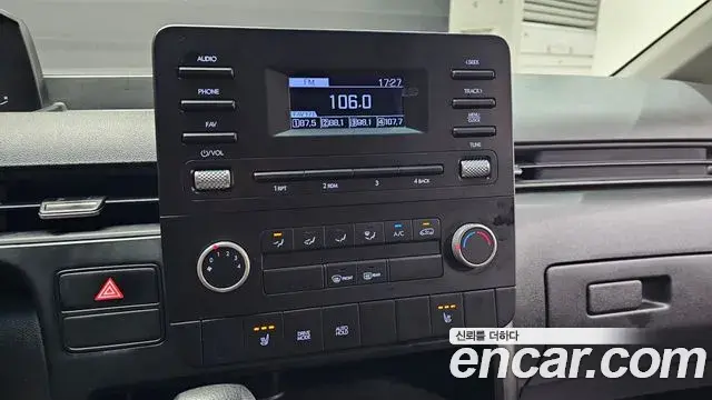 Hyundai Staria 2022 — Фото 14/20