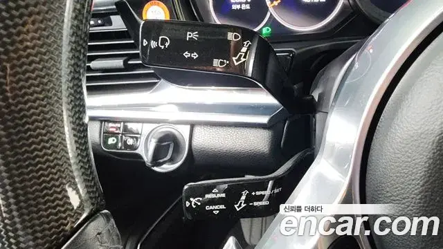 Porsche Panamera 2020 — Şəkil 29/39