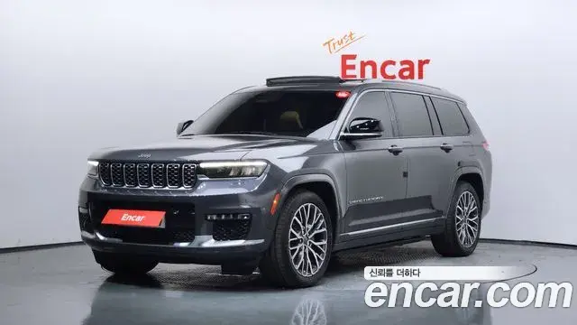 Jeep Grand Cherokee 2021 — Photo 7/35
