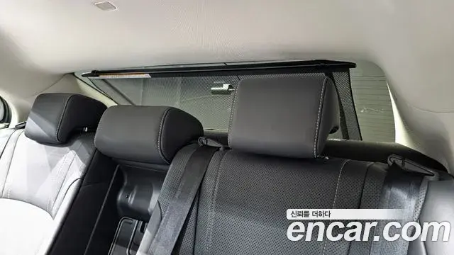 Lexus ES300h 2018 — Şəkil 21/36