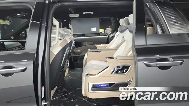 Kia Carnival 2025 — Şəkil 37/42