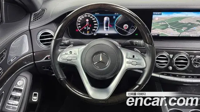 Mercedes-Benz S-Class 2018 — Фото 12/20