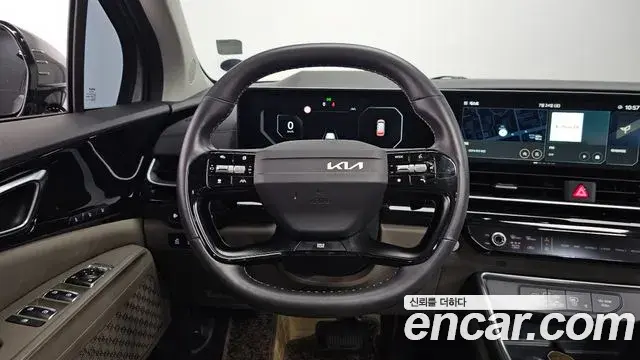 Kia Carnival 2024 — ფოტო 4/30