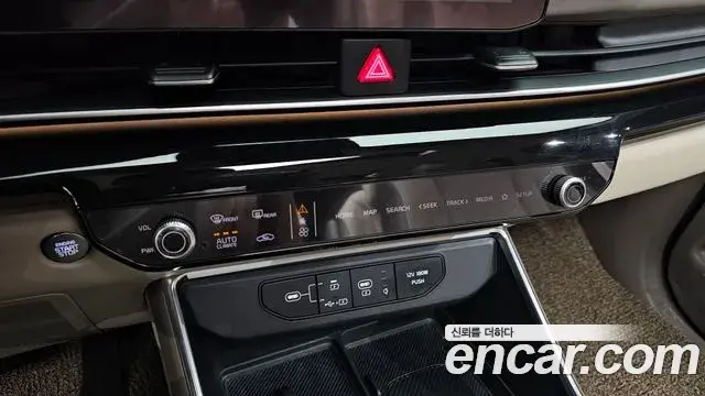 Kia Carnival 2025 — ფოტო 40/43