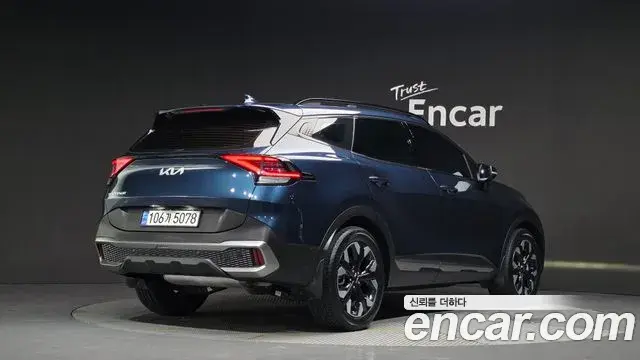 Kia Sportage 2022 — Фото 2/20