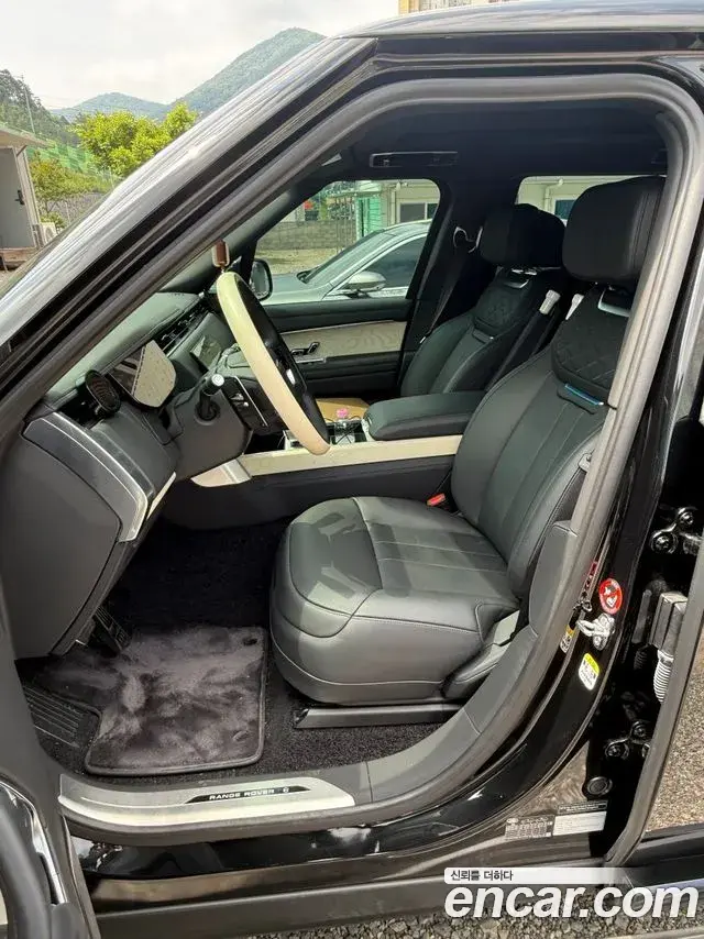 Land Rover Range Rover 2024 — Photo 5/8